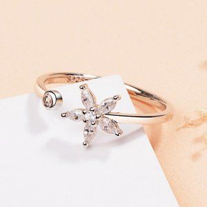 ❄️NEW❄️ Fashion Women's Flower Adjustable Ring